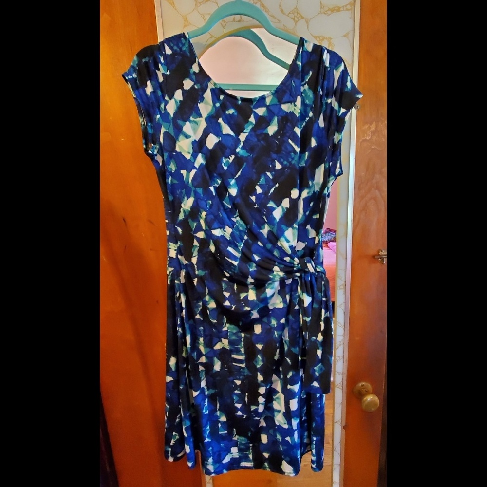 Cap sleeve faux wrap dress